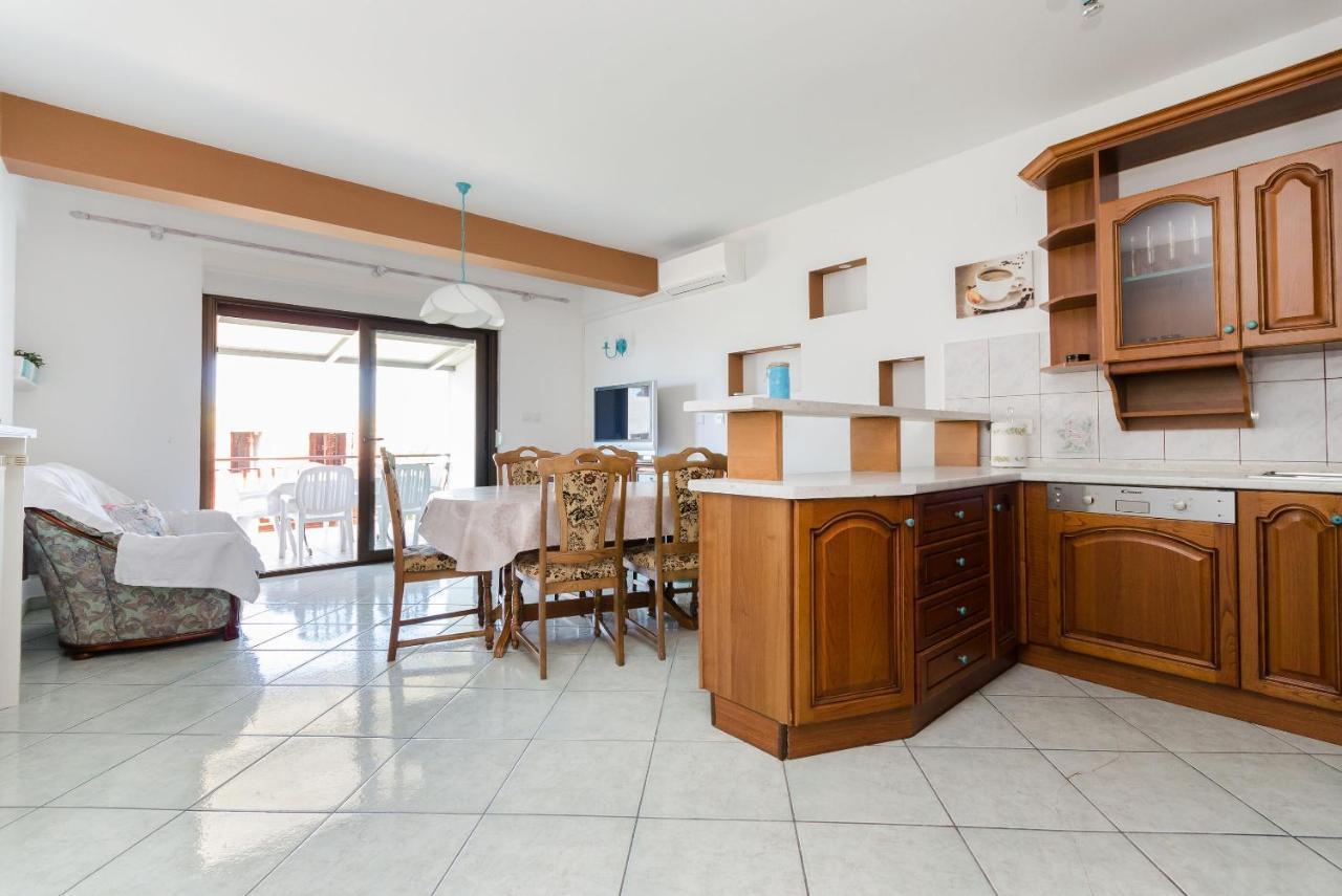 Apartments Slavica R Banjol Extérieur photo