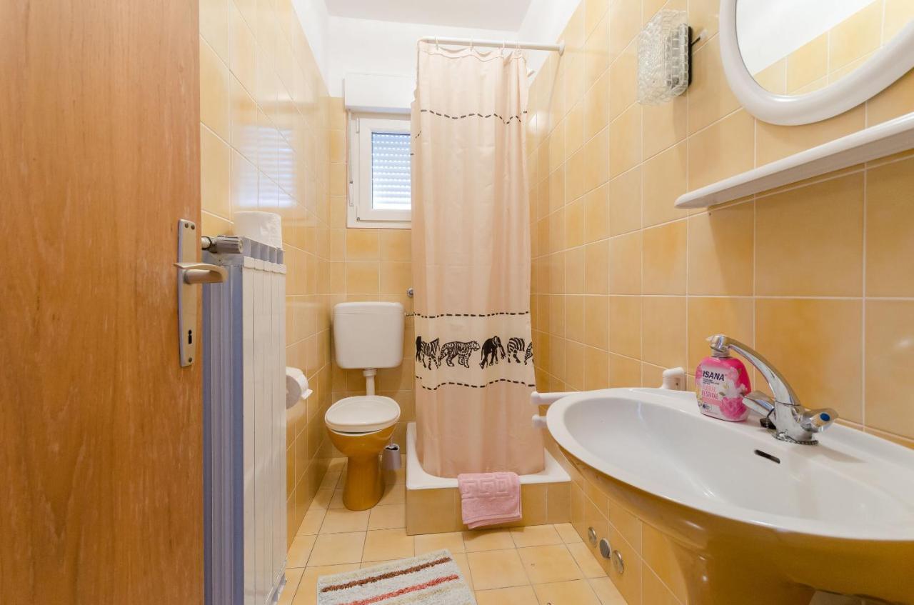 Apartments Slavica R Banjol Extérieur photo