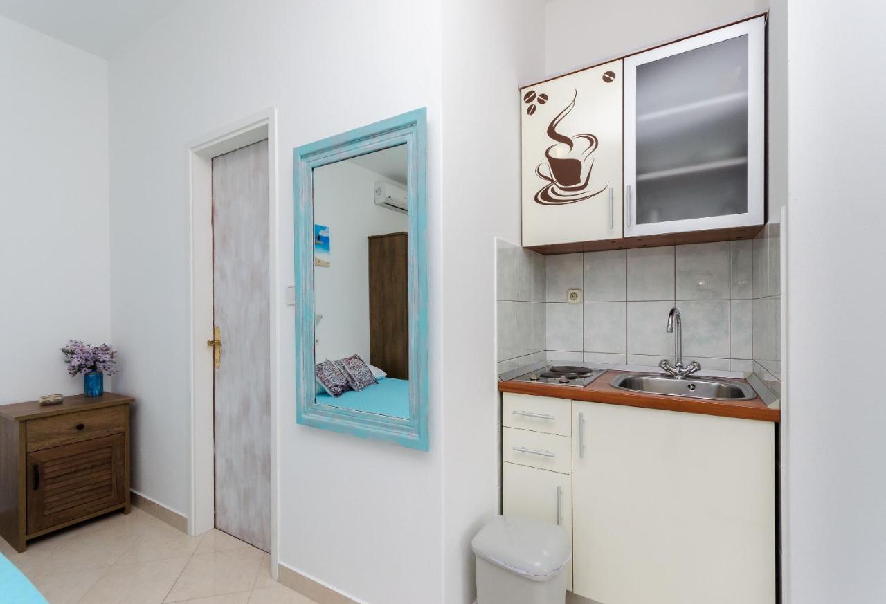 Apartments Slavica R Banjol Extérieur photo